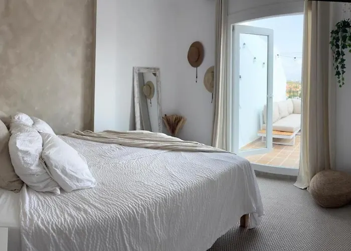 شقة Penthouse Retreat With Pool كاليبي